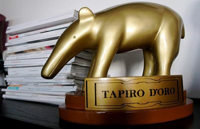 striscia la notizia' consegna il decimo tapiro d'oro all'ex letterina,  questa volta la causa È.. - Dagospia